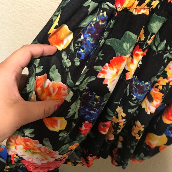 Romper - Picture 2 of 5